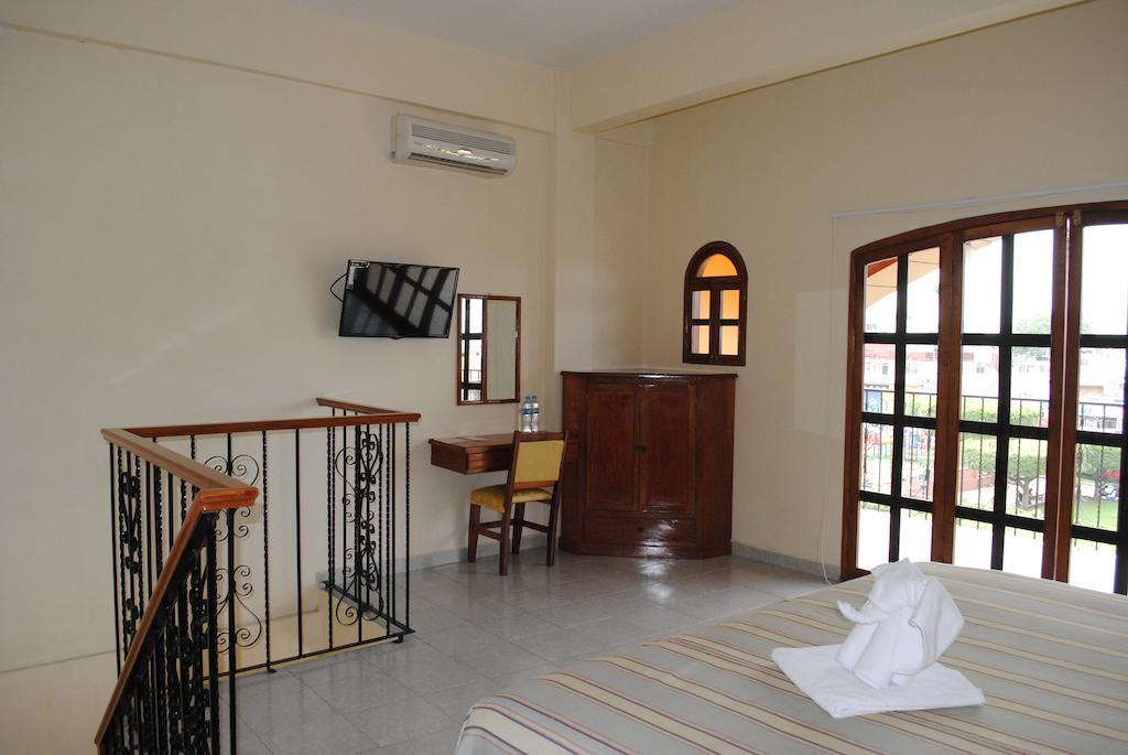 Hotel Arcos Del Parque Acayucan Pokoj fotografie