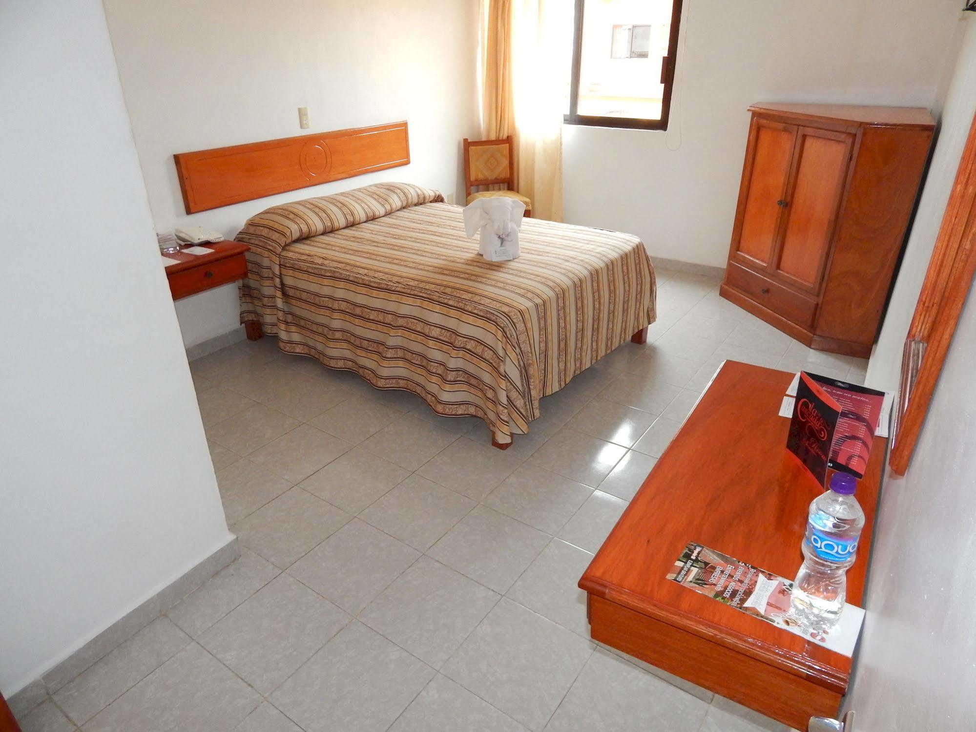 Hotel Arcos Del Parque Acayucan Exteriér fotografie